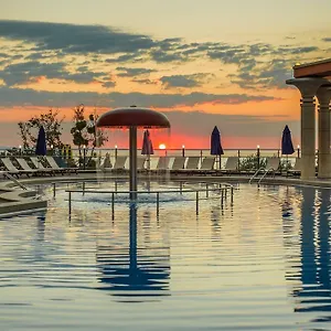 4* Hotel Astera & With Free Private
